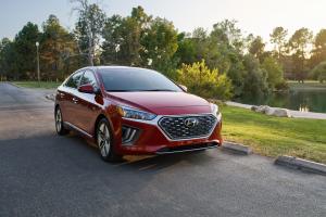 2019 Hyundai IONIQ hybrid
